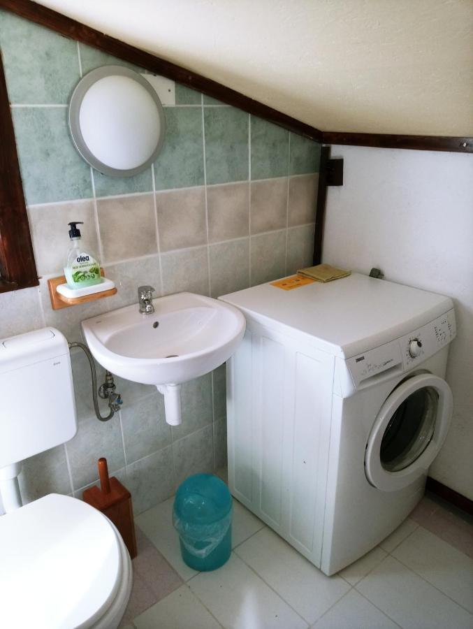 Apartments Pomjan Pogled Na Gore 外观 照片